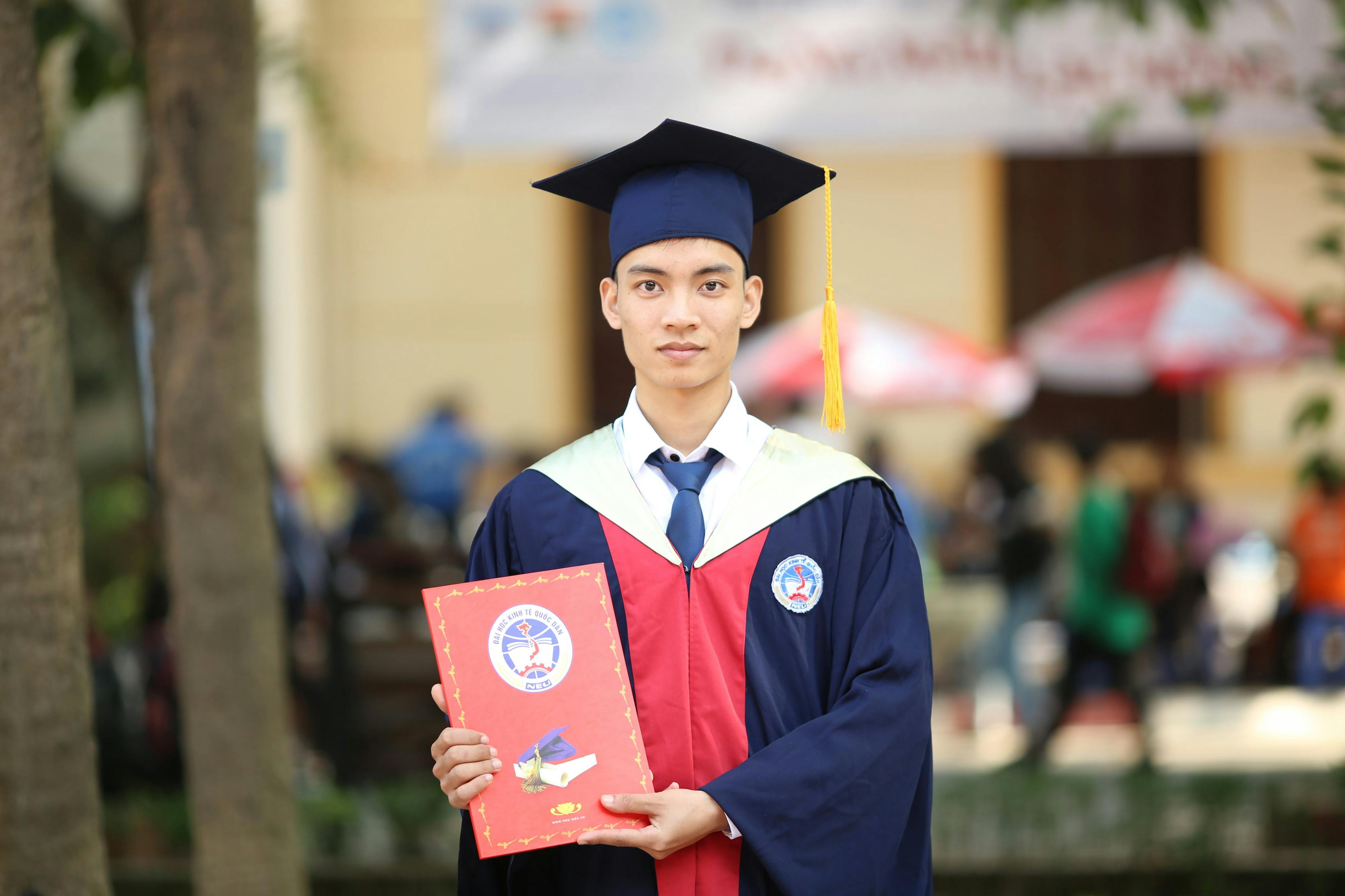 共筑成长桥梁，家庭教育讲座开场白
