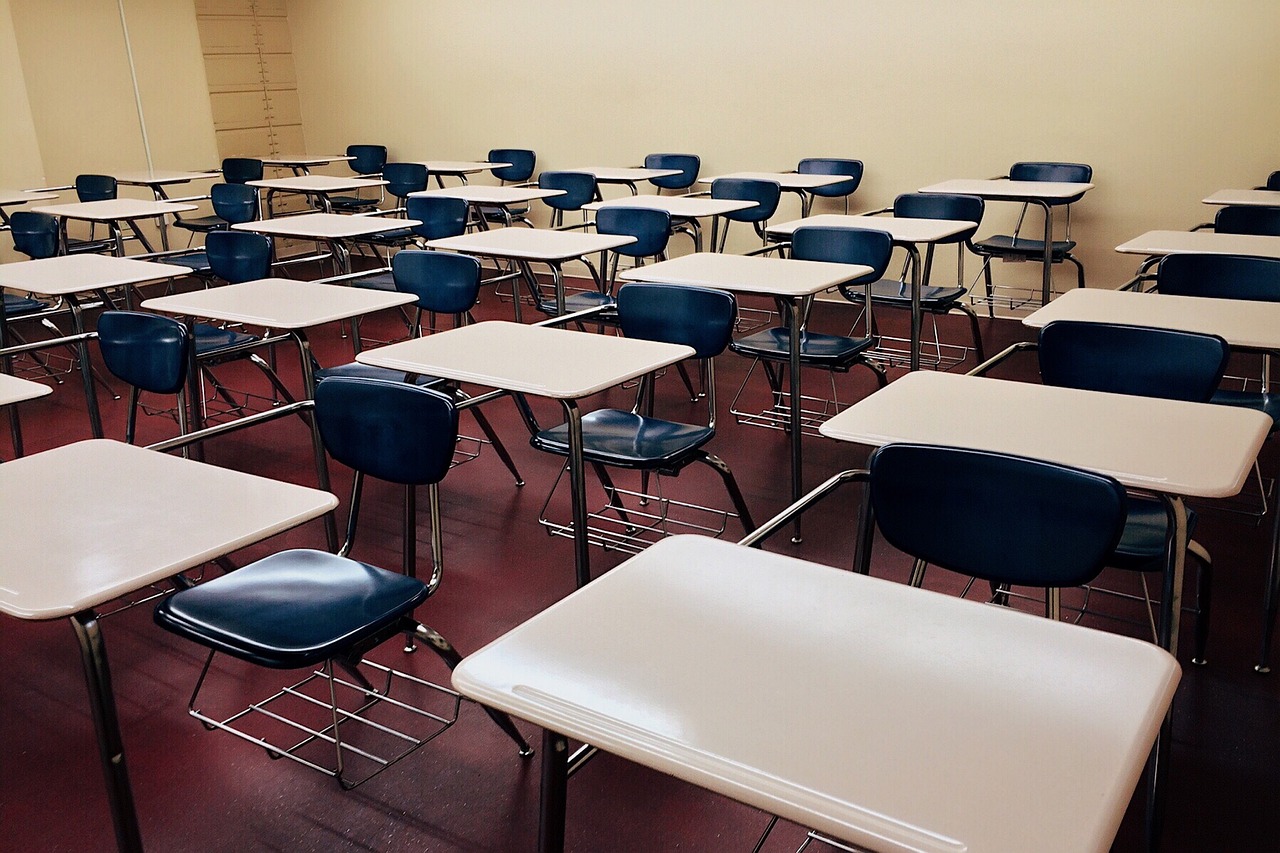 培养阳光心态，小学学生心理健康教育的重要性与实践
